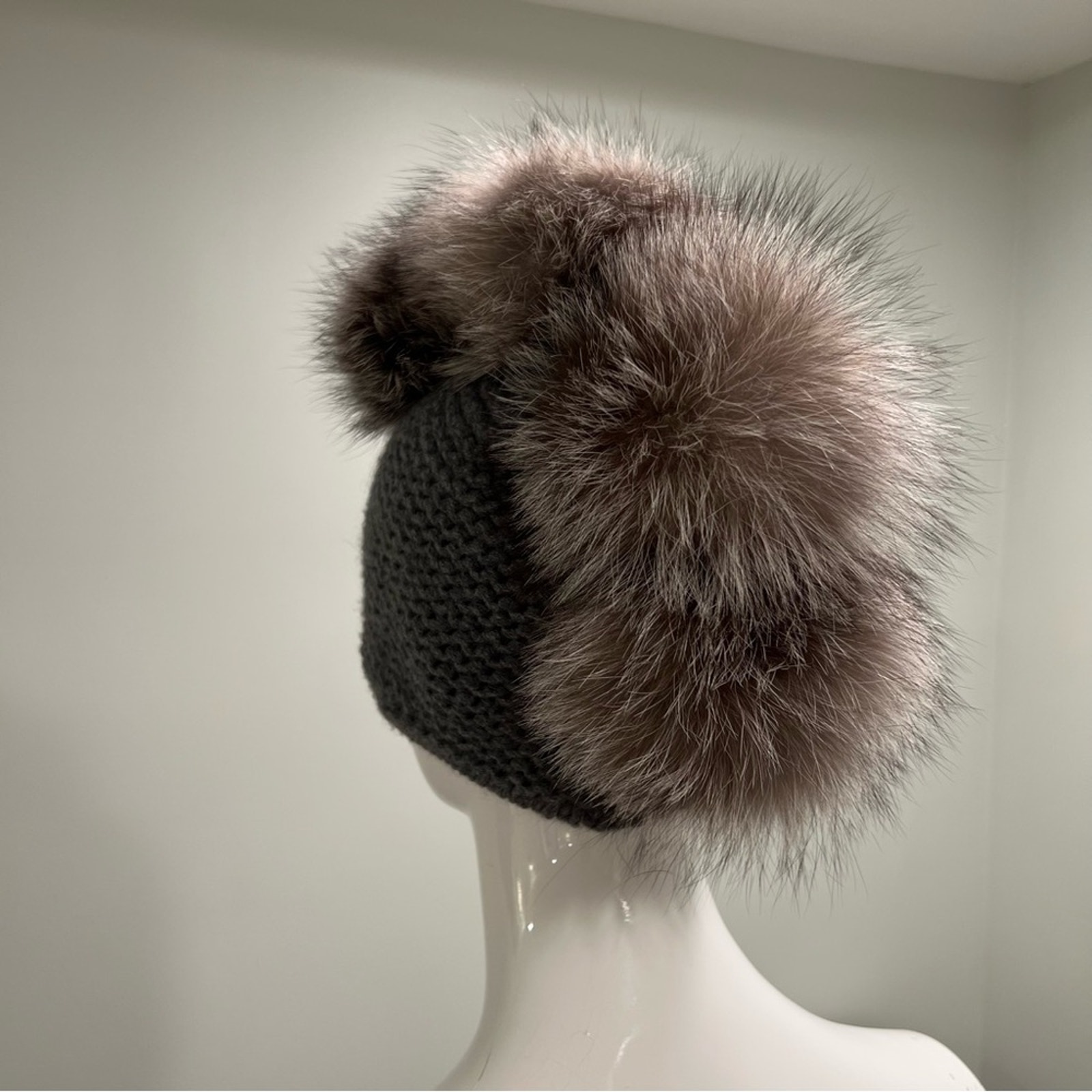 Thom Browne Mohawk Beanie Gray Cashmere Fur Pom Pom Luxury Streetwear Luxury Nwt — image 6 of 7